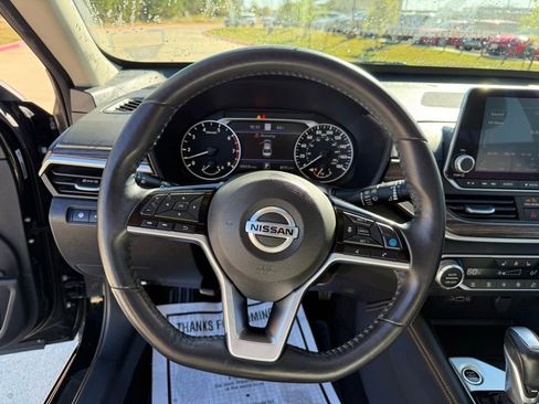 Used 2019 Nissan Altima 2.0 Edition One image 14