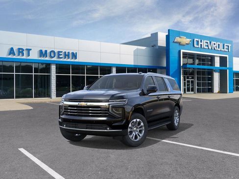 New 2026 Chevrolet Suburban LT w/ Comfort Package image 8