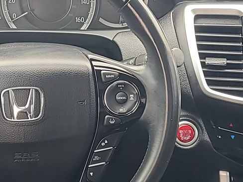 Used 2017 Honda Accord Touring image 26