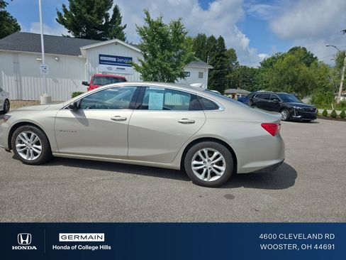 Used 2016 Chevrolet Malibu LT FWD image 15