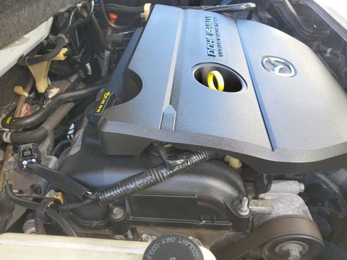 Used 2010 MAZDA MAZDA5 Sport FWD image 39