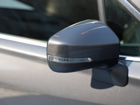 Used 2020 Subaru Forester Limited image 8