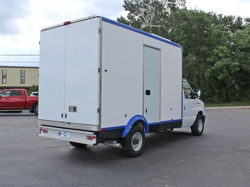 Used 2023 Ford E-350 and Econoline 350 Super Duty w/ Power Windows & Locks Group RWD image 15