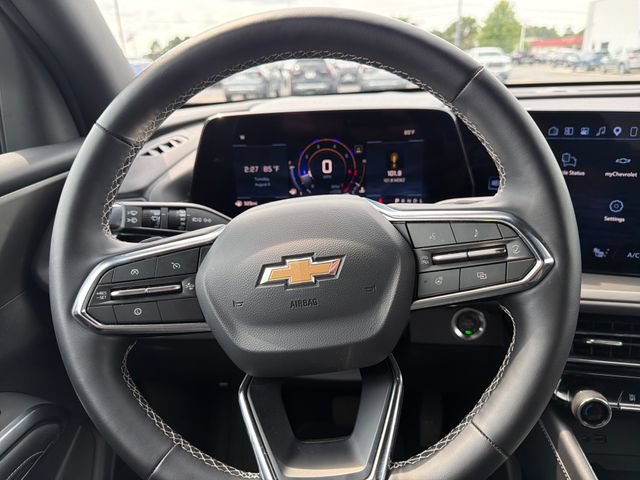 Used 2026 Chevrolet Traverse LT AWD/4WD image 17