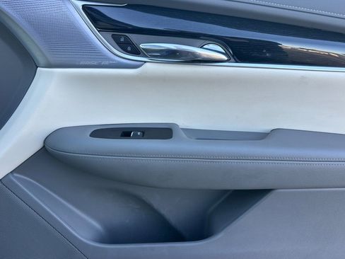 Certified 2025 Cadillac XT6 Premium Luxury image 22