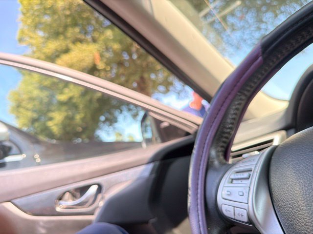 Used 2014 Nissan Rogue SL w/ SL Premium Package FWD image 19
