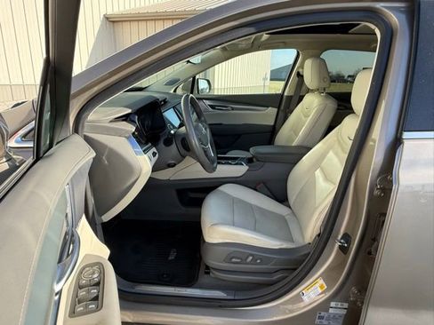 Used 2023 Cadillac XT5 Premium Luxury w/ Technology Package image 14