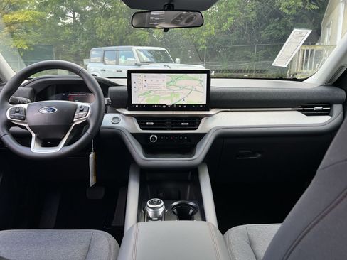 New 2026 Ford Explorer Active AWD/4WD image 23