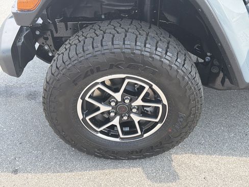 New 2026 Jeep Gladiator Rubicon w/ Steel Power Dome Hood Package image 13