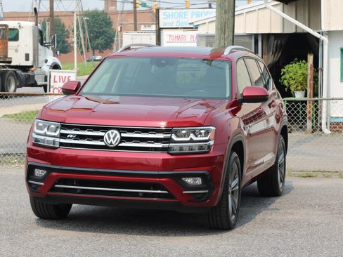 Used 2019 Volkswagen Atlas SEL R-Line FWD image 3