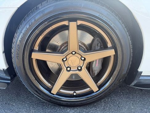 Used 2012 Ford Mustang Boss 302 w/ Boss 302 Accessory Pkg image 10