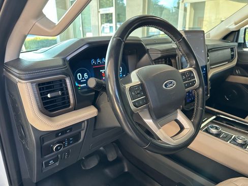 Certified 2023 Ford Expedition Limited AWD/4WD image 19