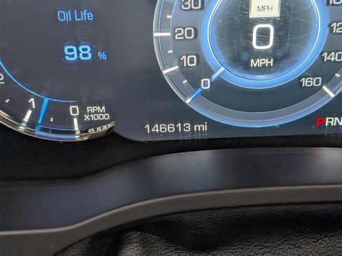 Used 2018 Cadillac Escalade Luxury image 18