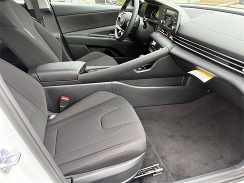New 2026 Hyundai Elantra Blue image 13