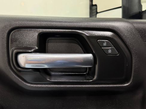 Used 2020 GMC Sierra 2500 4x4 Regular Cab w/ Convenience Package image 20