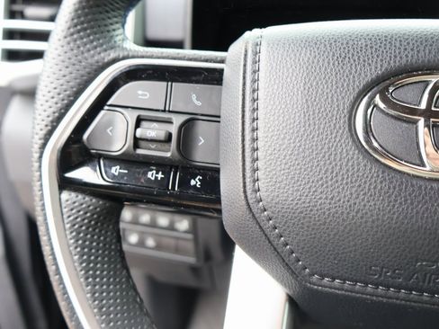 Used 2022 Toyota Tundra Platinum image 38