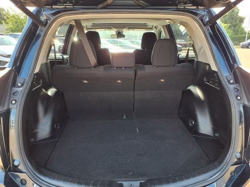 Used 2017 Toyota RAV4 XLE FWD image 13