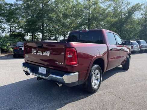 Used 2025 RAM 1500 Big Horn AWD/4WD image 3