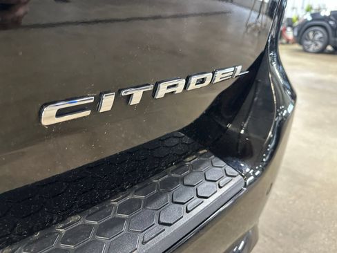 Used 2019 Dodge Durango Citadel w/ Technology Group AWD/4WD image 6