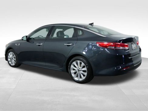 Used 2016 Kia Optima EX w/ Option Group 040 FWD image 8
