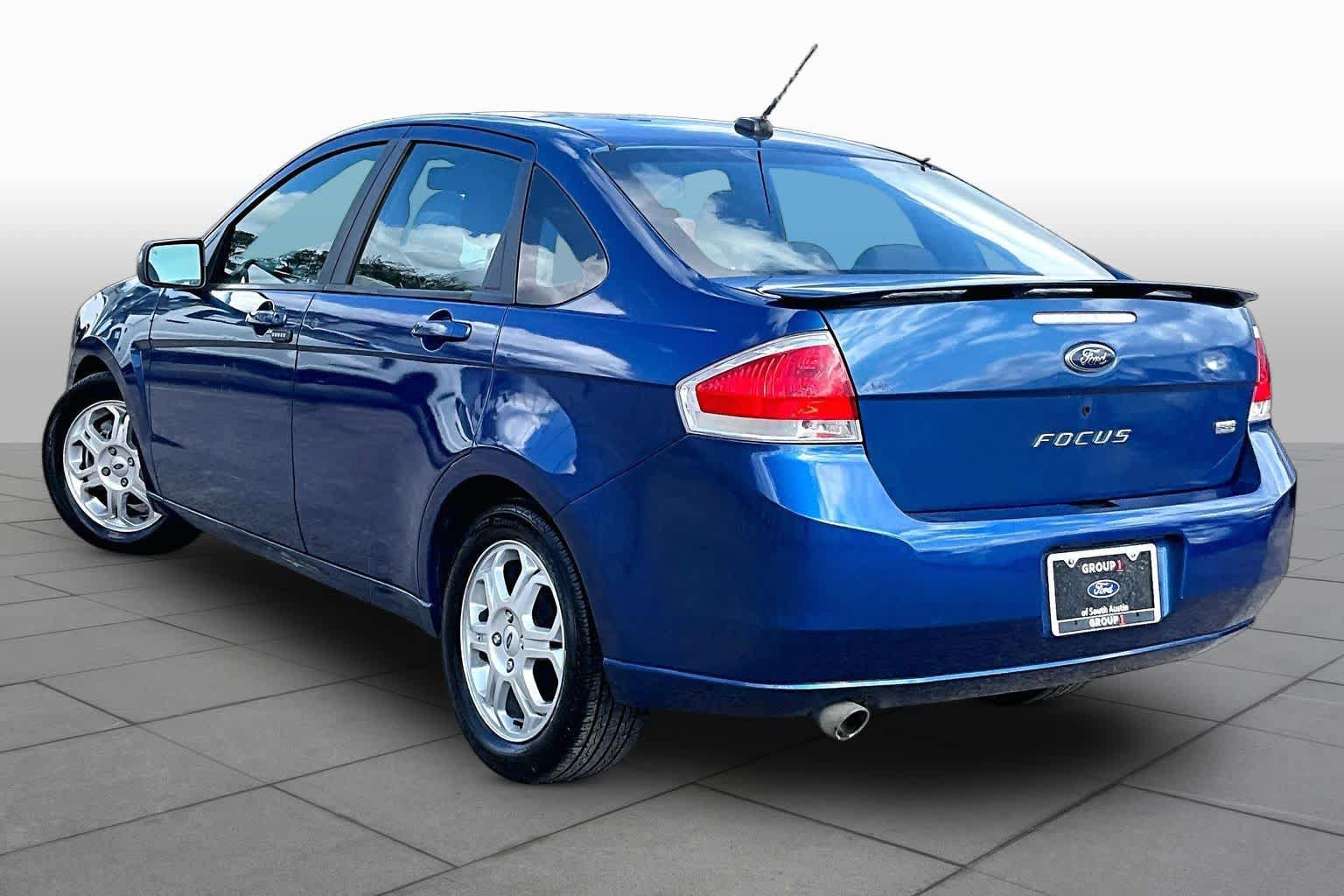 Used 2009 Ford Focus SES FWD image 11