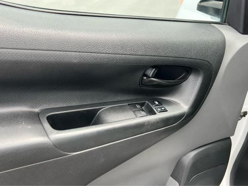 Used 2017 Nissan NV200 S w/ Cruise Control Package FWD image 28