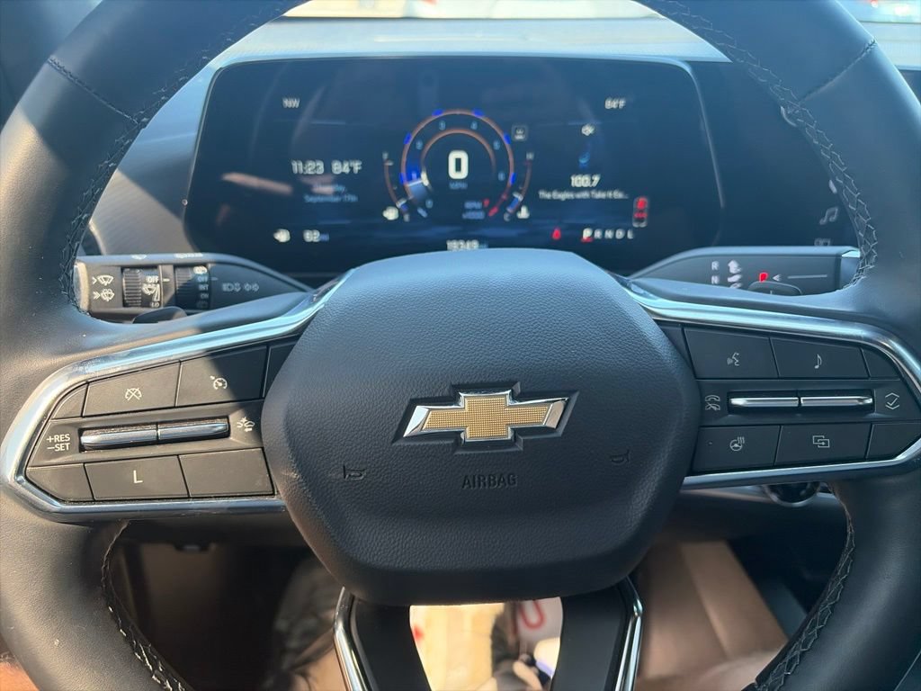 Used 2025 Chevrolet Equinox LT w/ Safety and Technology Package FWD image 21