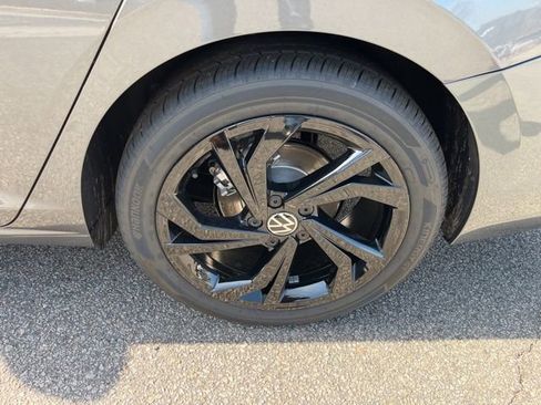 New 2026 Volkswagen Jetta SE image 20