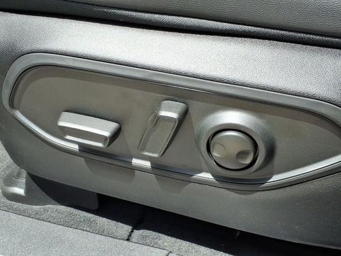 New 2026 Jeep Cherokee Limited AWD/4WD image 8