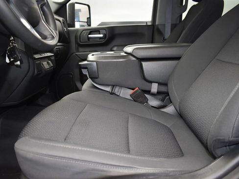 Used 2022 Chevrolet Silverado 2500 Custom w/ Safety Confidence Package image 13