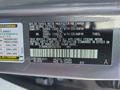 Used 2023 Lexus RX 350h w/ Cold Area Package image 36