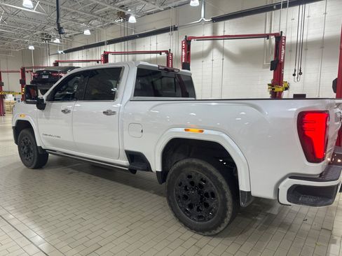 Used 2025 GMC Sierra 2500 Denali Ultimate AWD/4WD image 43