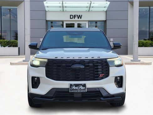 Used 2025 Ford Explorer ST w/ Sun And Sound Package image 2