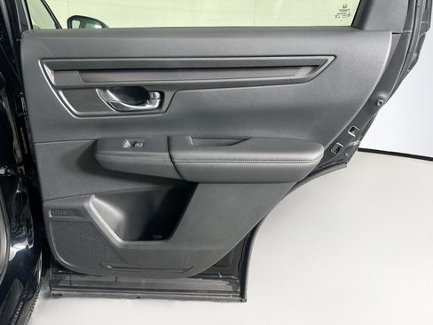 Used 2025 Honda CR-V EX image 29