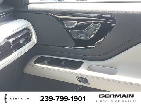 New 2026 Lincoln Aviator AWD image 27