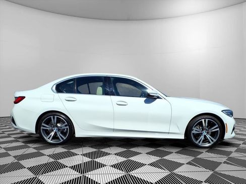 Used 2021 BMW 330i Sedan w/ Convenience Package image 6