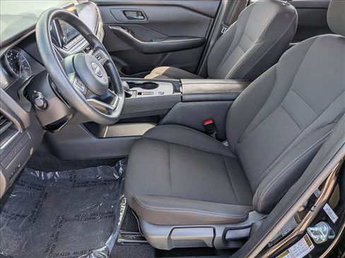 Used 2024 Nissan Rogue S image 15