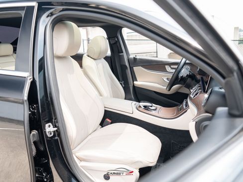 Used 2020 Mercedes-Benz E 350 4MATIC Sedan w/ Parking Assistance Package image 17