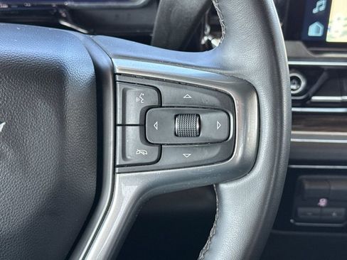 Used 2025 Chevrolet Silverado 2500 LT w/ Convenience Package image 36