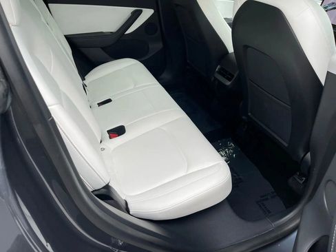 Used 2023 Tesla Model Y Long Range image 14