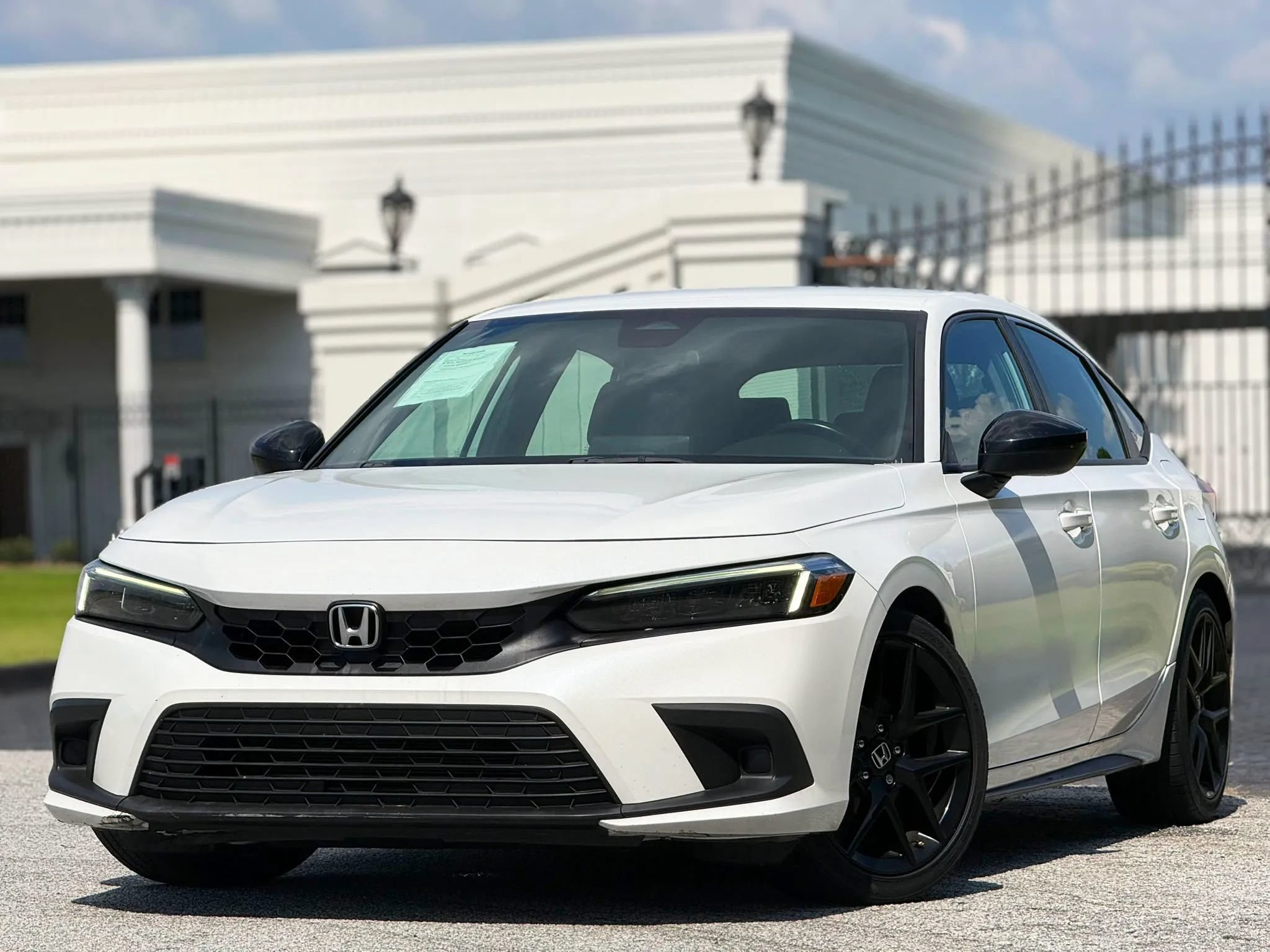 Used 2023 Honda Civic Sport image 2