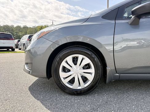 Used 2025 Nissan Versa S w/ Trunk Package FWD image 13