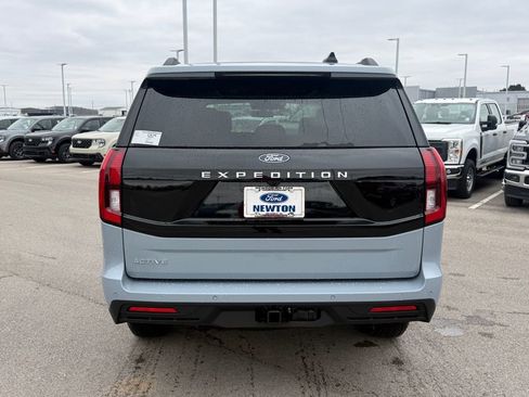 New 2026 Ford Expedition Active image 33