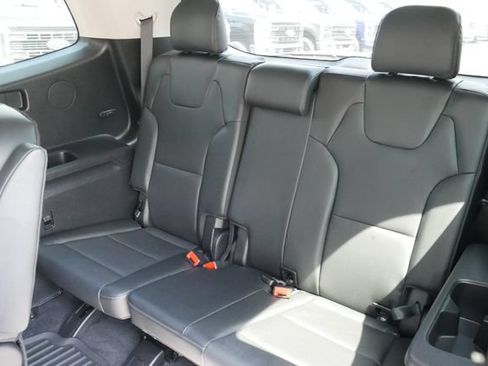 Used 2025 Kia Telluride S AWD/4WD image 27