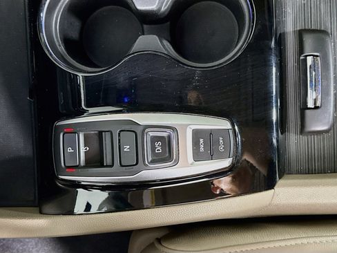Used 2019 Honda Pilot Touring image 20