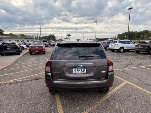 Used 2015 Jeep Compass 4WD image 4