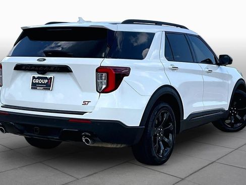 Used 2023 Ford Explorer ST-Line w/ Class IV Trailer Tow Package RWD image 12