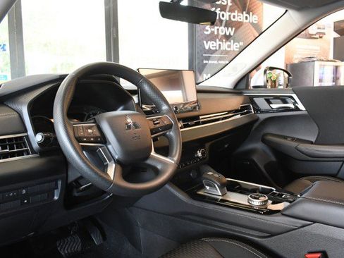 New 2026 Mitsubishi Outlander ES AWD/4WD image 24