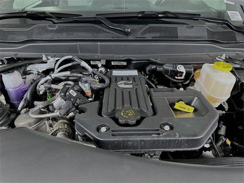 New 2026 RAM 5500 Tradesman w/ Chrome Appearance Group image 18