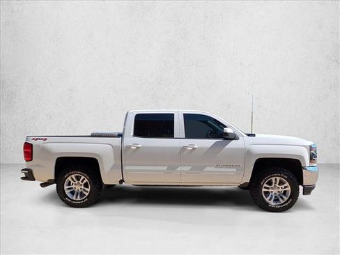 Used 2018 Chevrolet Silverado 1500 LT w/ All Star Edition AWD/4WD image 4